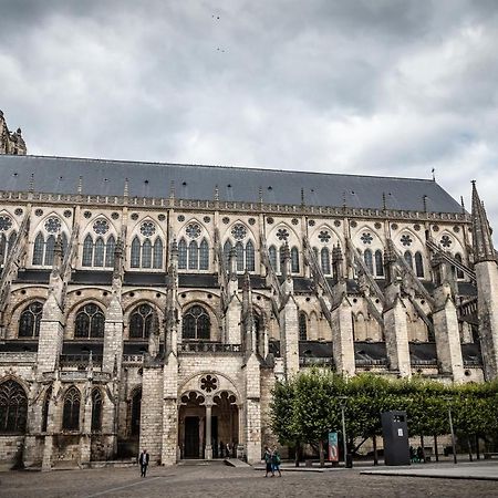 L'Hotel De Panette, Charpente Historique - Cathedrale Bourges Eksteriør bilde